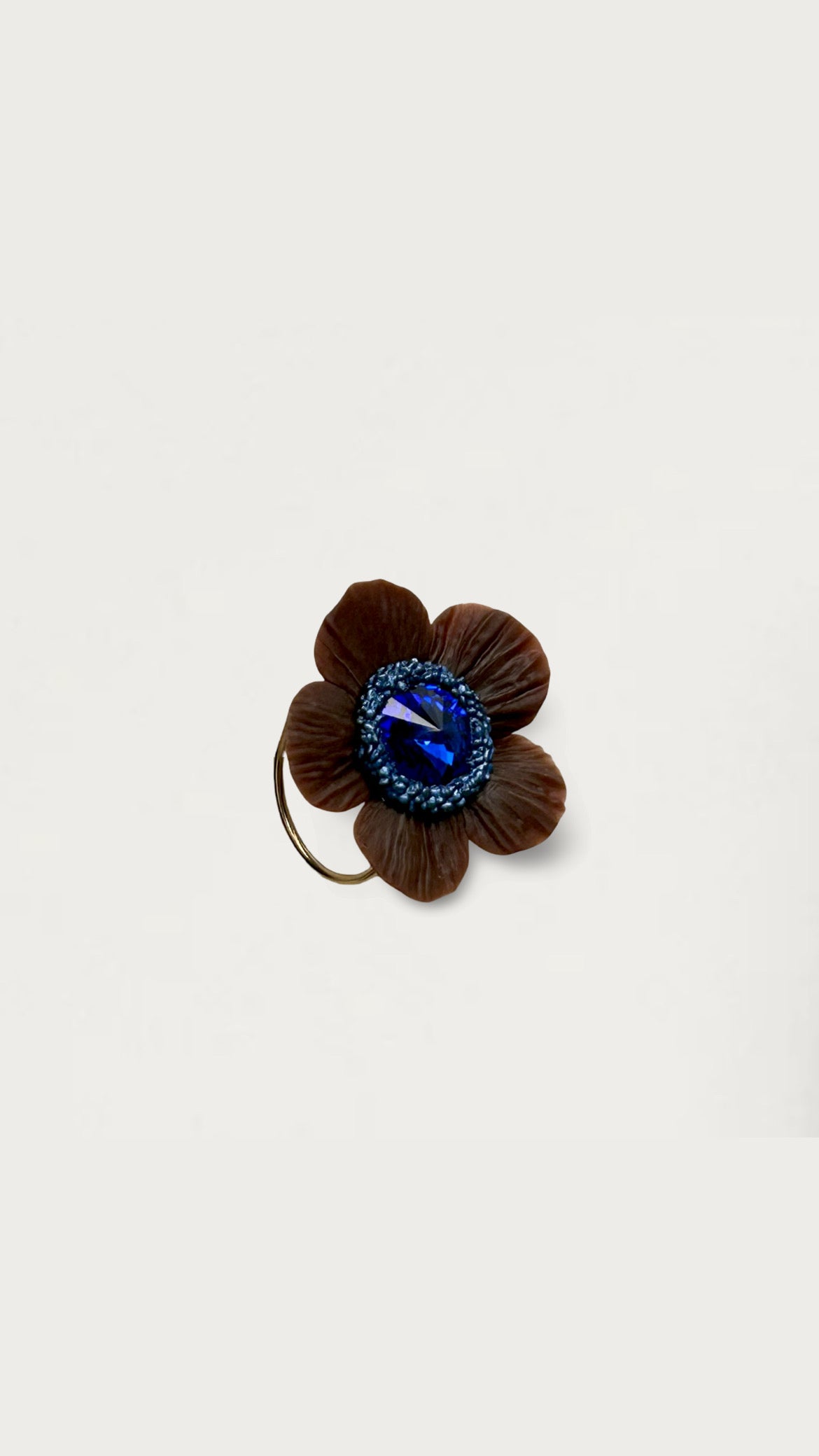 ANILLO ANÉMONA MARRÓN ZAFIRO