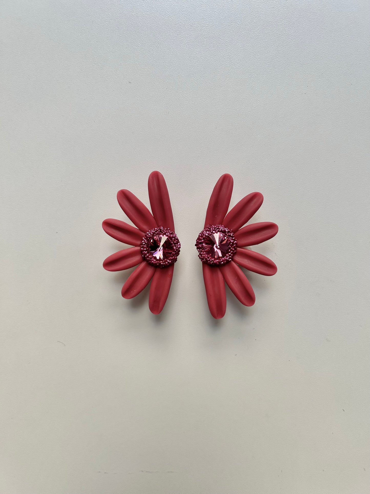 PENDIENTES DAISY PARTY CEREZA LIMITED EDITION