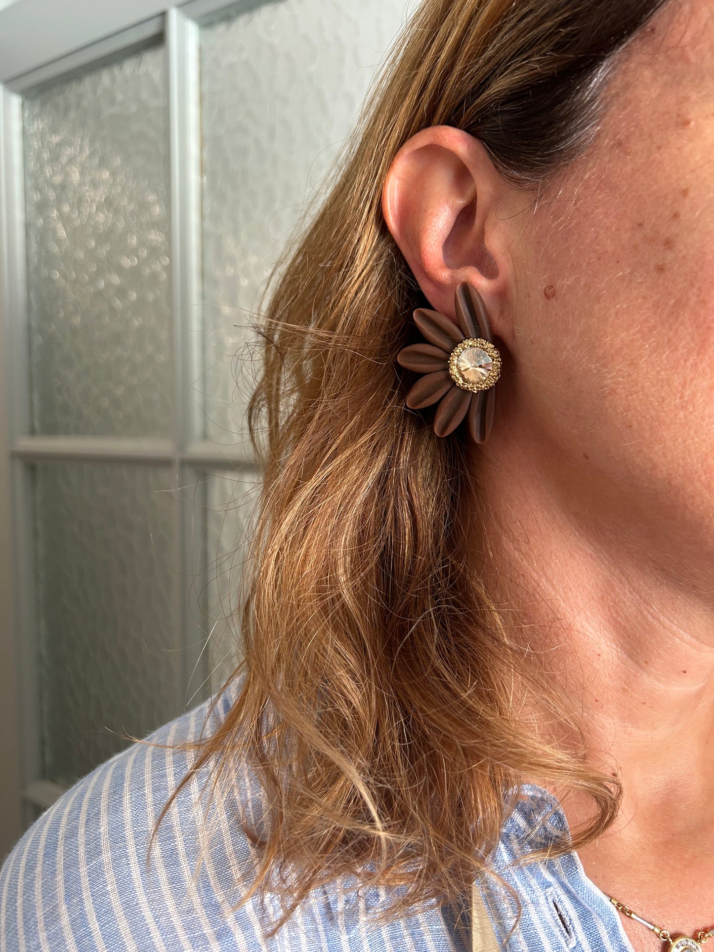 PENDIENTES DAISY PARTY CHOCOLATE LE PETITE EDICIÓN LIMITADA