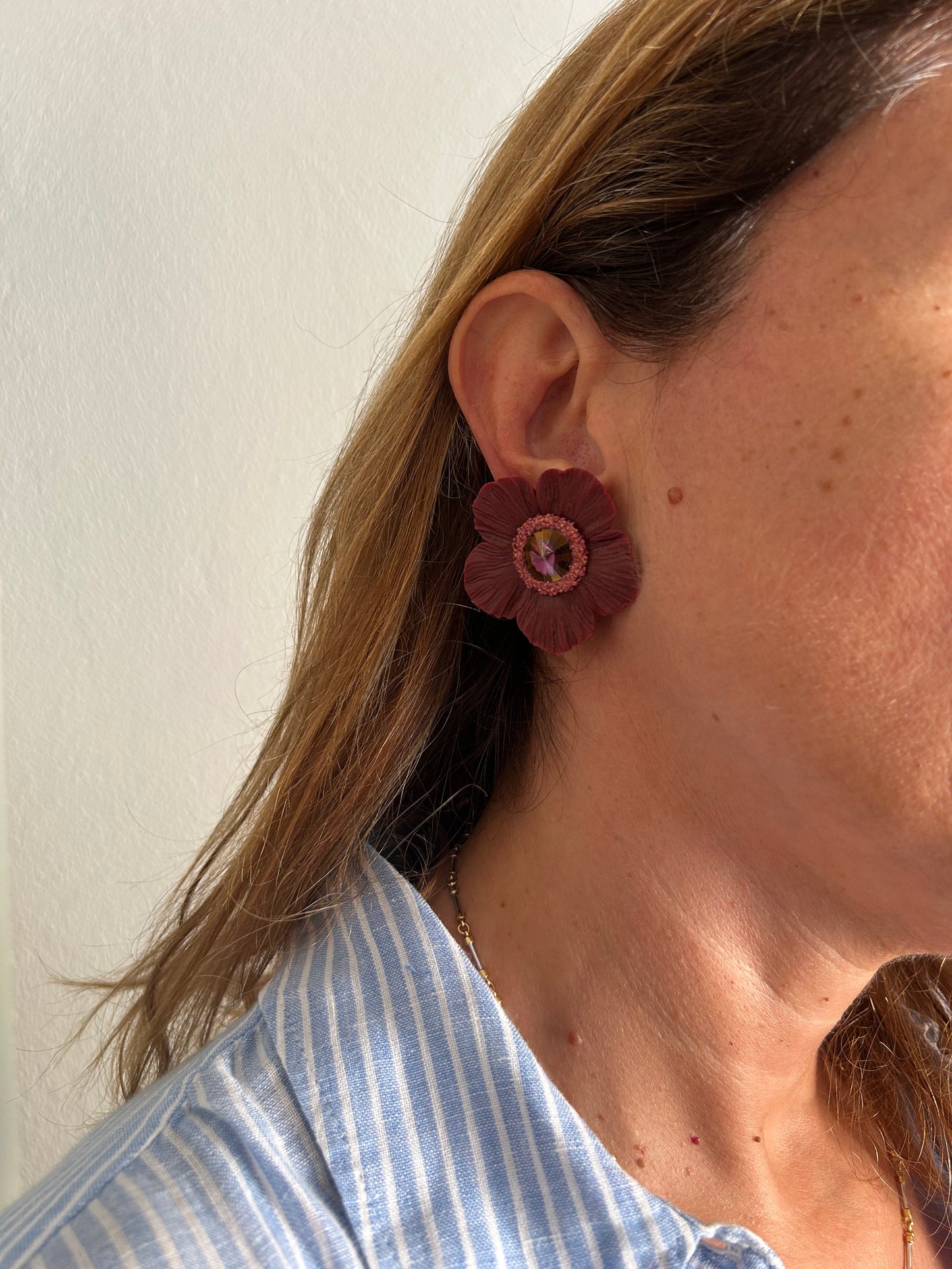 PENDIENTES ANÉMONA BURDEOS