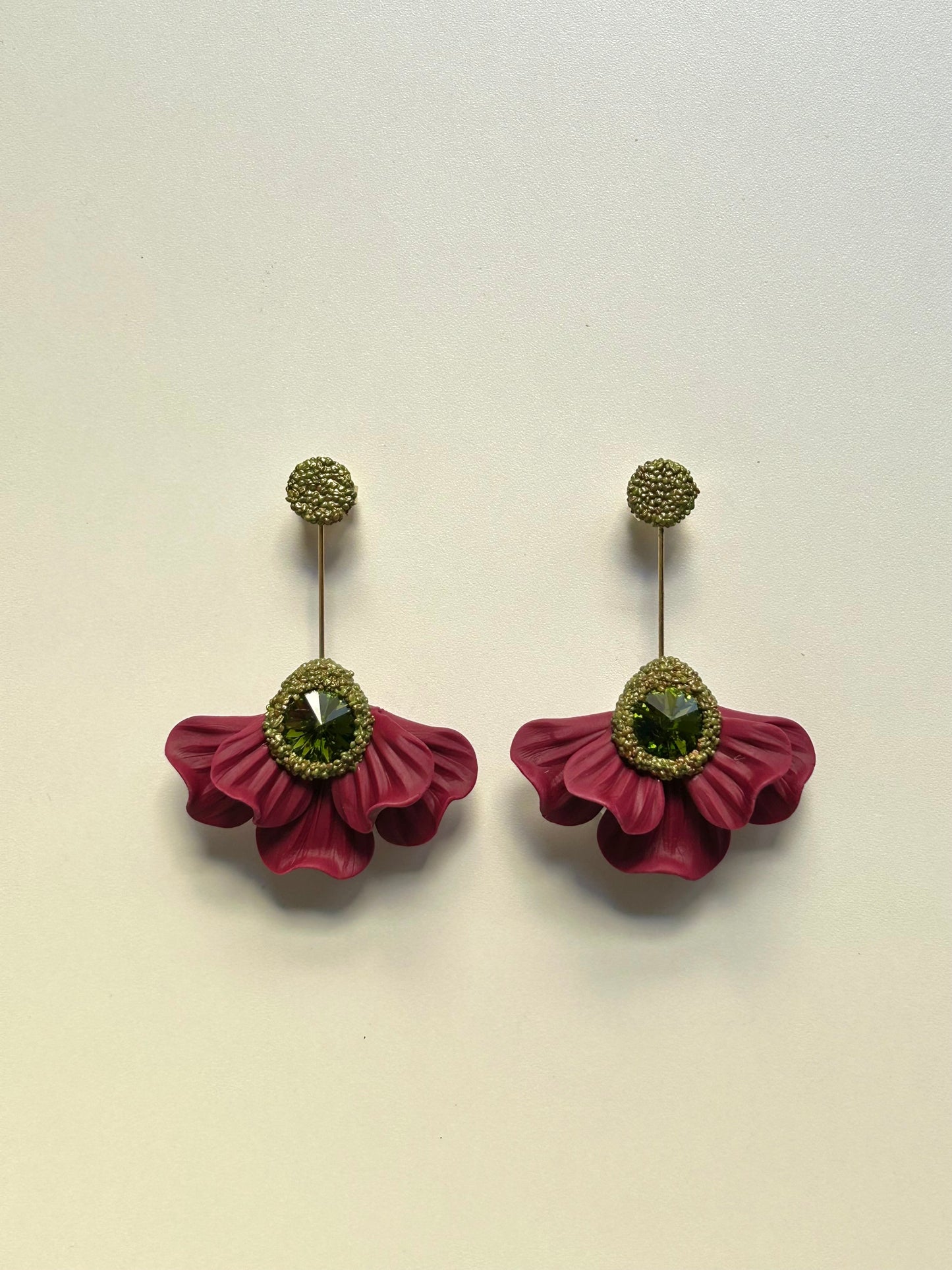 PENDIENTES ABANICO GRANATE