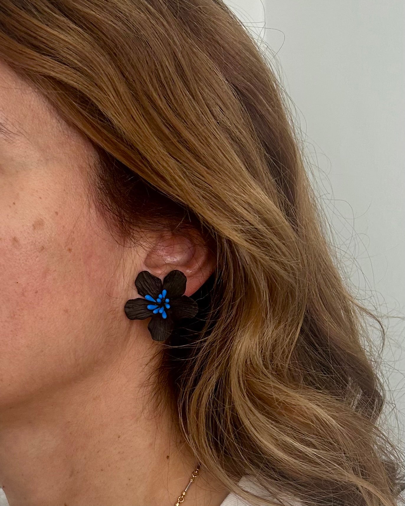 PENDIENTES MARIETA BLACK LE PETITE LIMITED EDITION