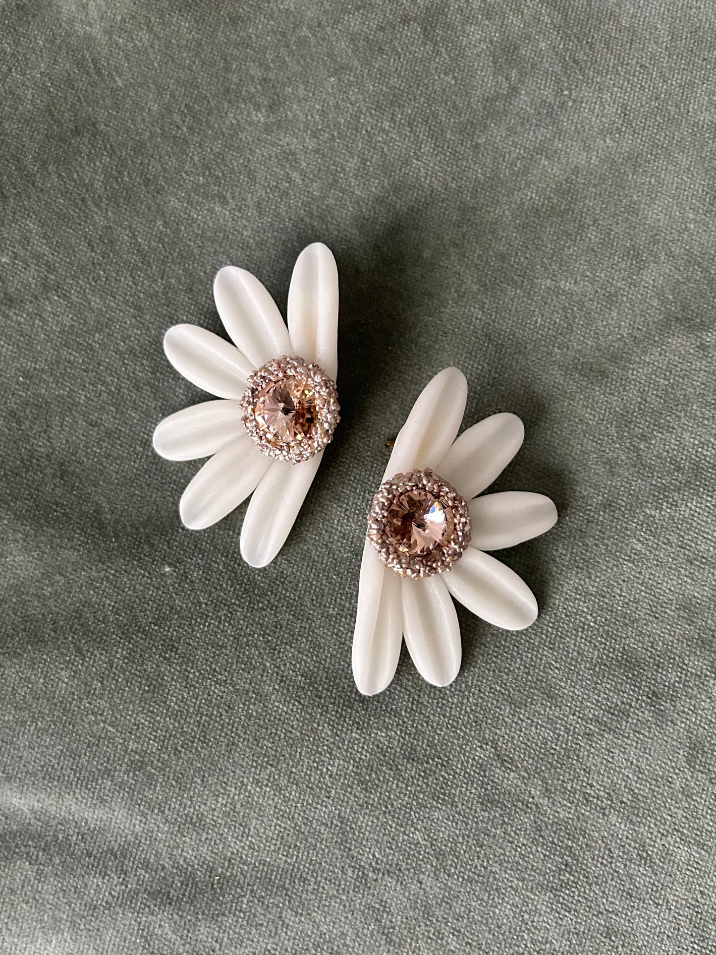 PENDIENTES DAISY PARTY ROSA NUDE