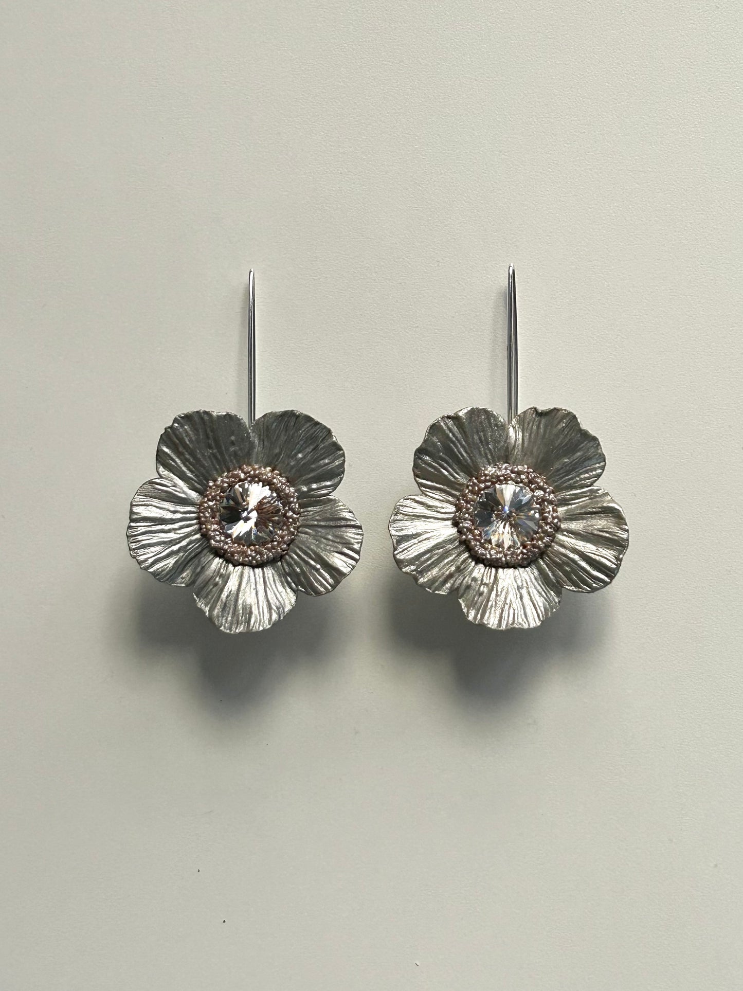 PENDIENTES ANÉMONA PLATA LANZA