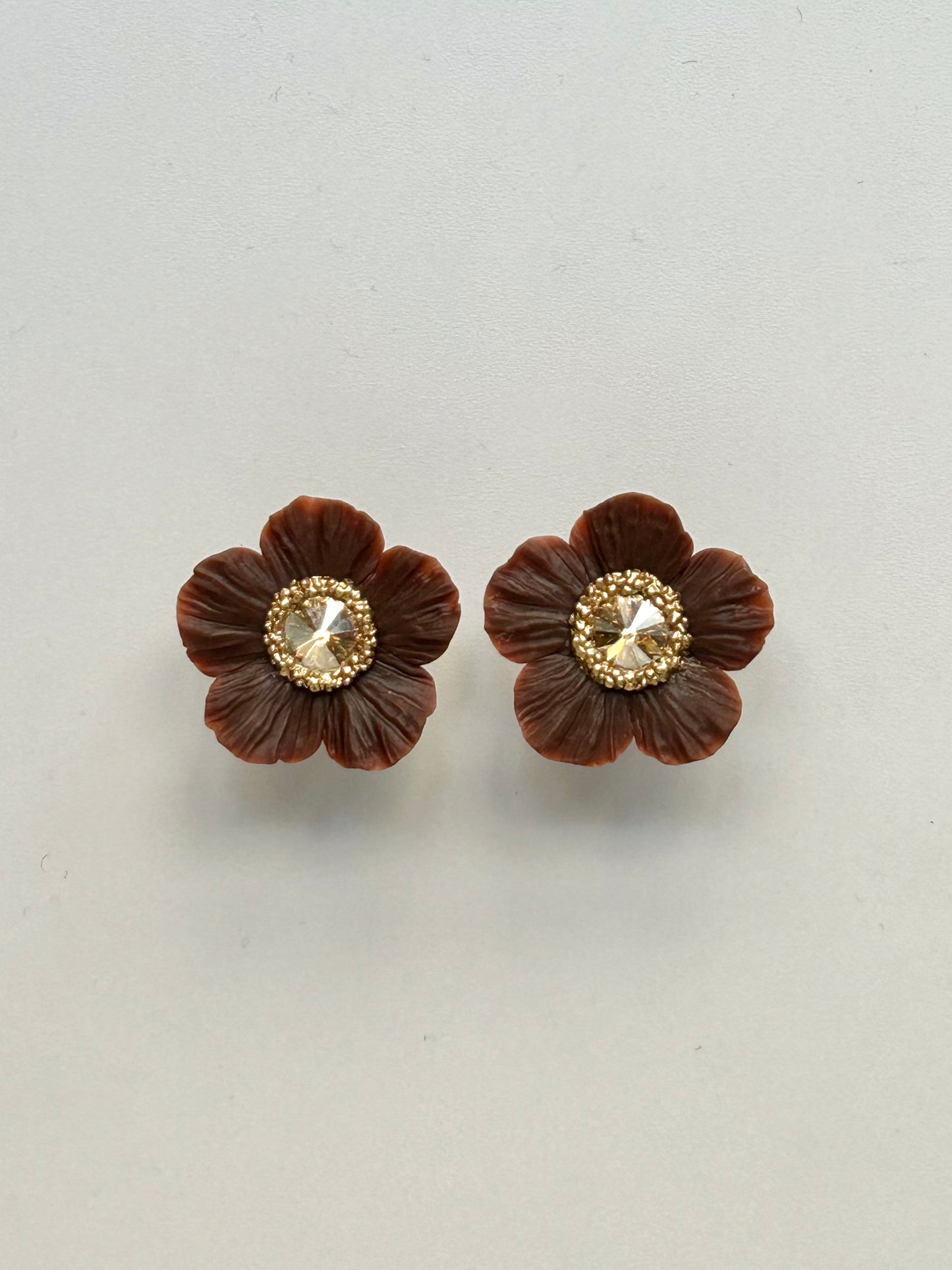 PENDIENTES ANÉMONA CHOCOLATE LE PETITE EDICIÓN LIMITADA