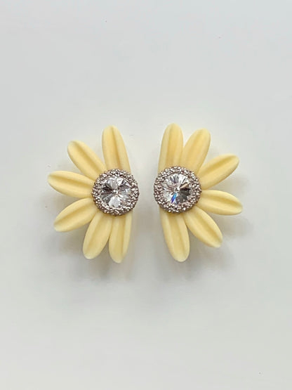 PENDIENTES DAISY PARTY MANTEQUILLA LIMITED EDITION